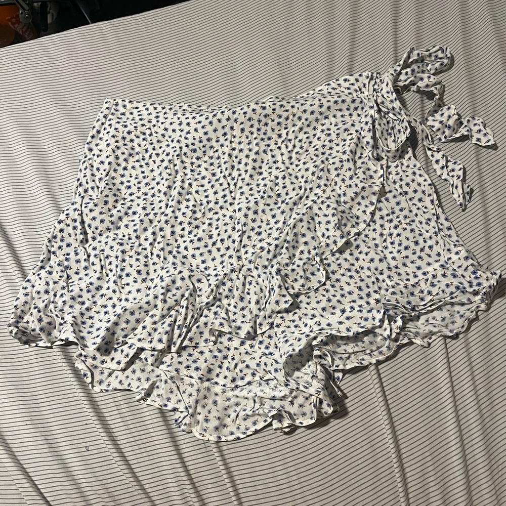 white floral skort